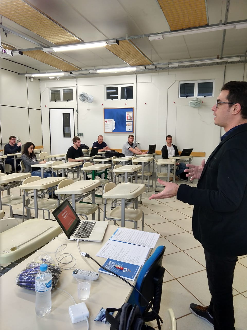 UFN — Professor de MBA em Mídias Sociais Digitais
